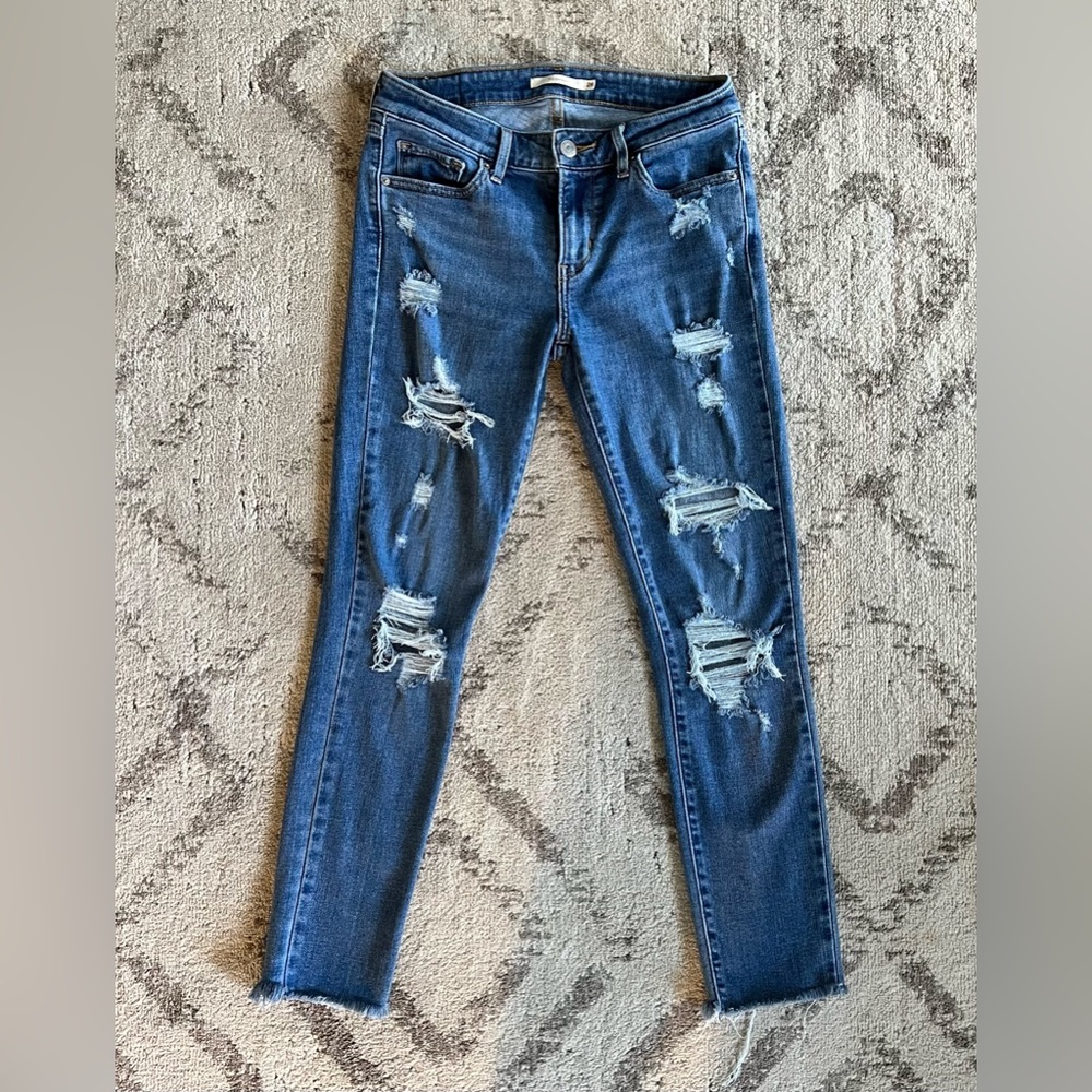 Levi’s 711 Skinny jeans Size 26 Ankle length